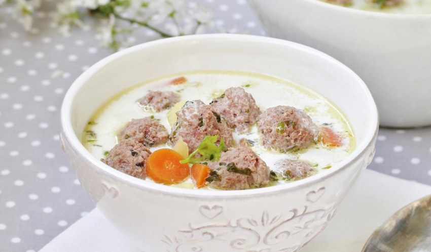 Фрикадельки с макаронами
