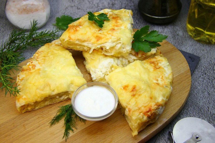 Лаваш с сыром и зеленью