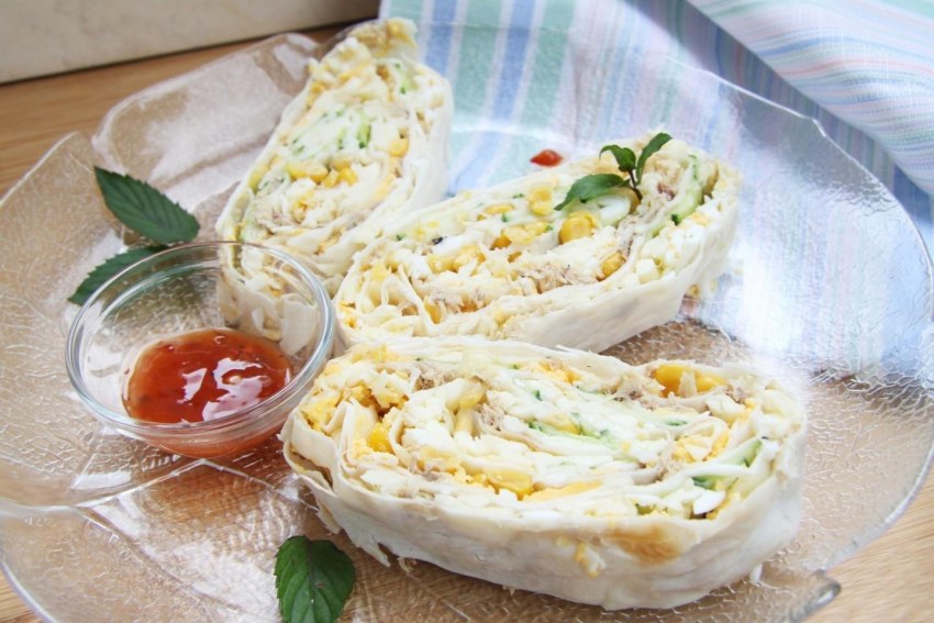 Рулетики с крабовыми палочками в лаваше