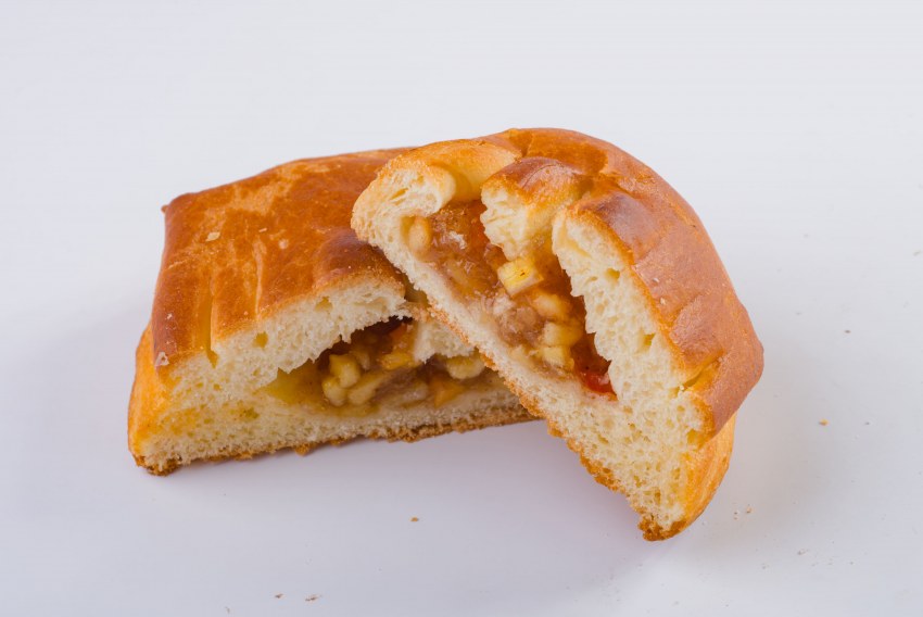 Слойки с яблоками