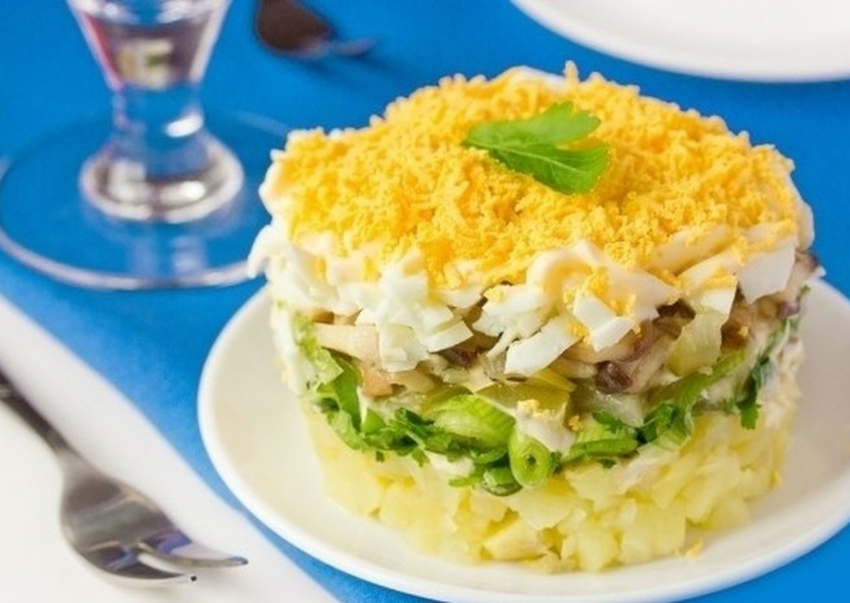 Салат с курицей