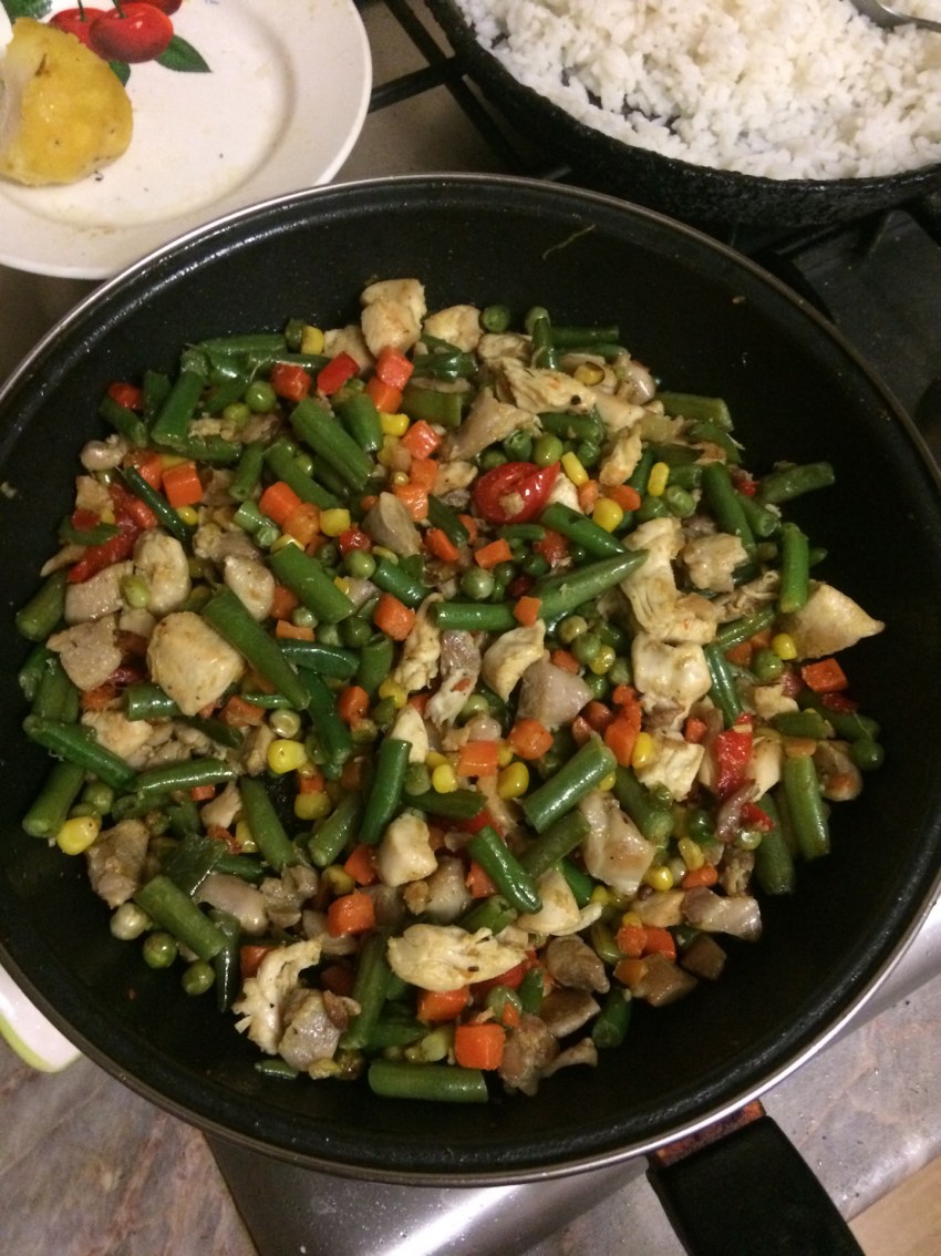 Рис с мексиканской смесью и курицей