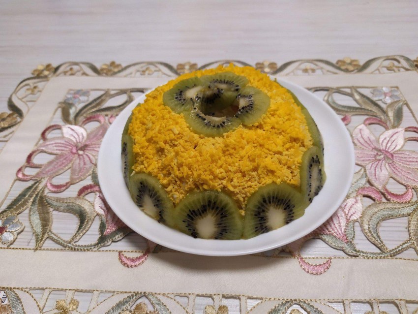 Салат с курицей и киви малахитовый браслет