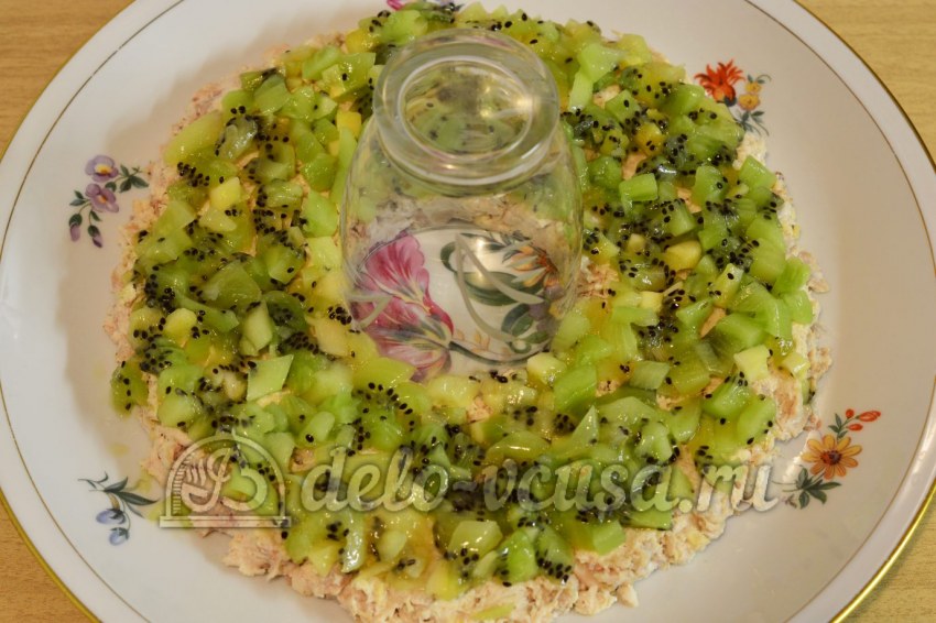 Салат с курицей и киви малахитовый браслет