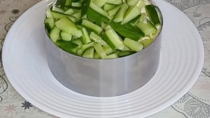 Норвежский салат с семгой