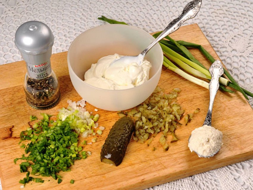 Соус с солеными огурцами