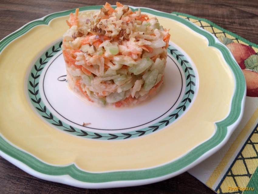 Салат с морковкой