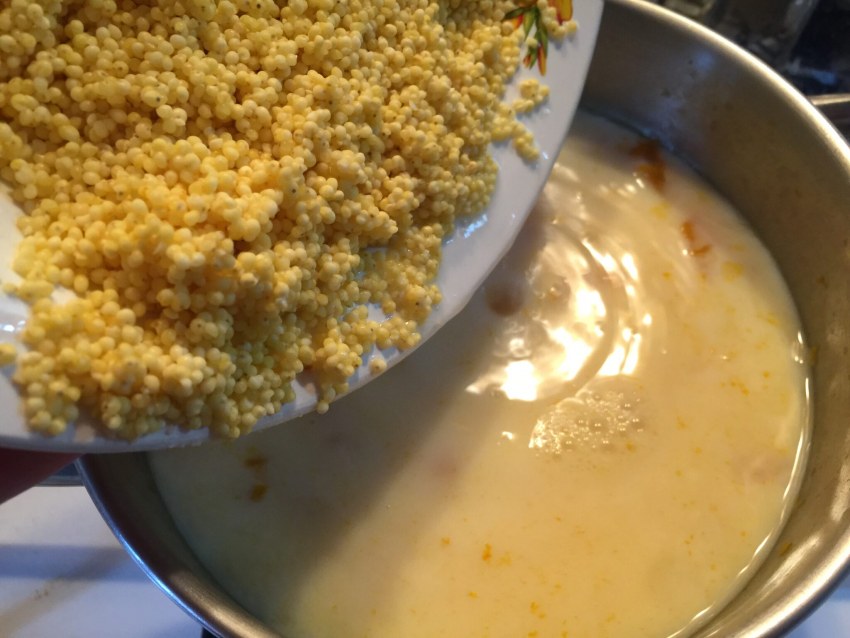 Пшенная каша с изюмом и курагой