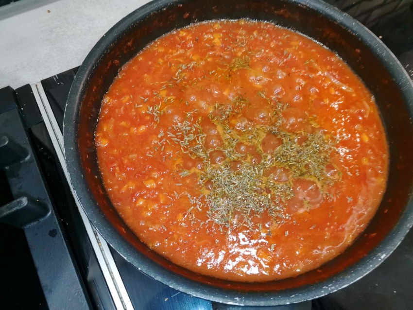Болоньезе с фаршем на сковороде