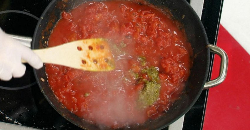 Как сделать подливу с мясом к макаронам с мукой