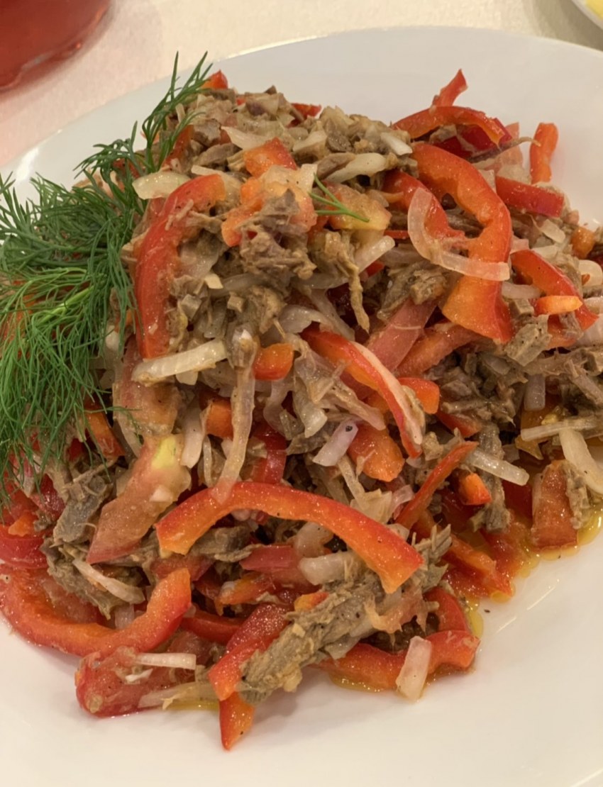 Салат мужской каприз с говядиной