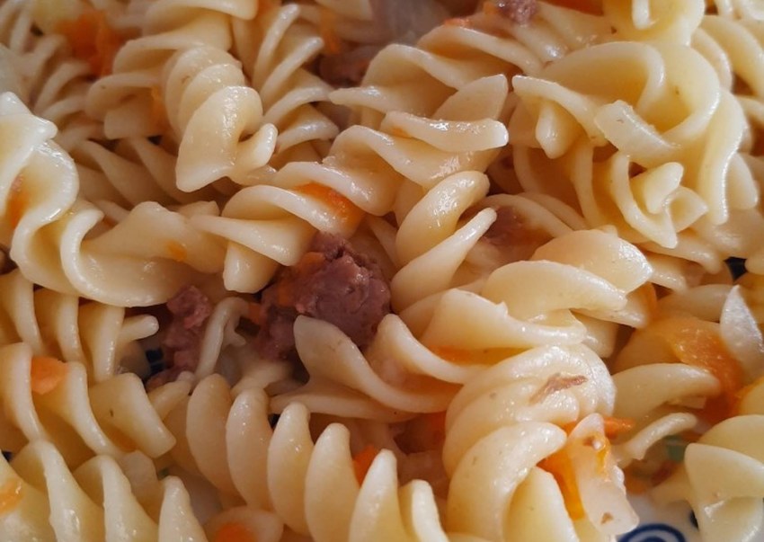 Макароны по-флотски с фаршем на сковороде