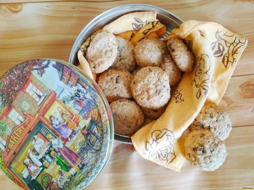 Печенье сухое с белым шоколадом
