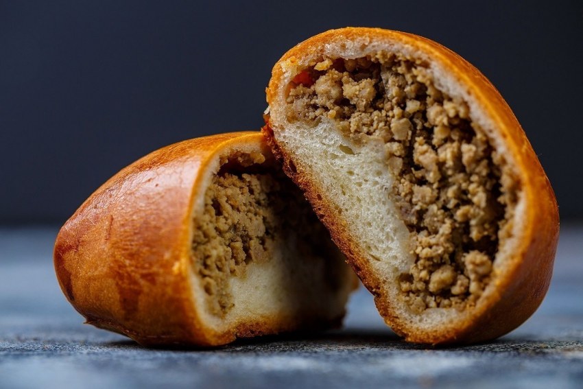 Слойка с адыгейским сыром и зеленью