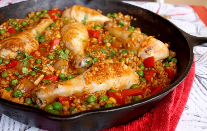 Боул из курицы с рисом и овощами