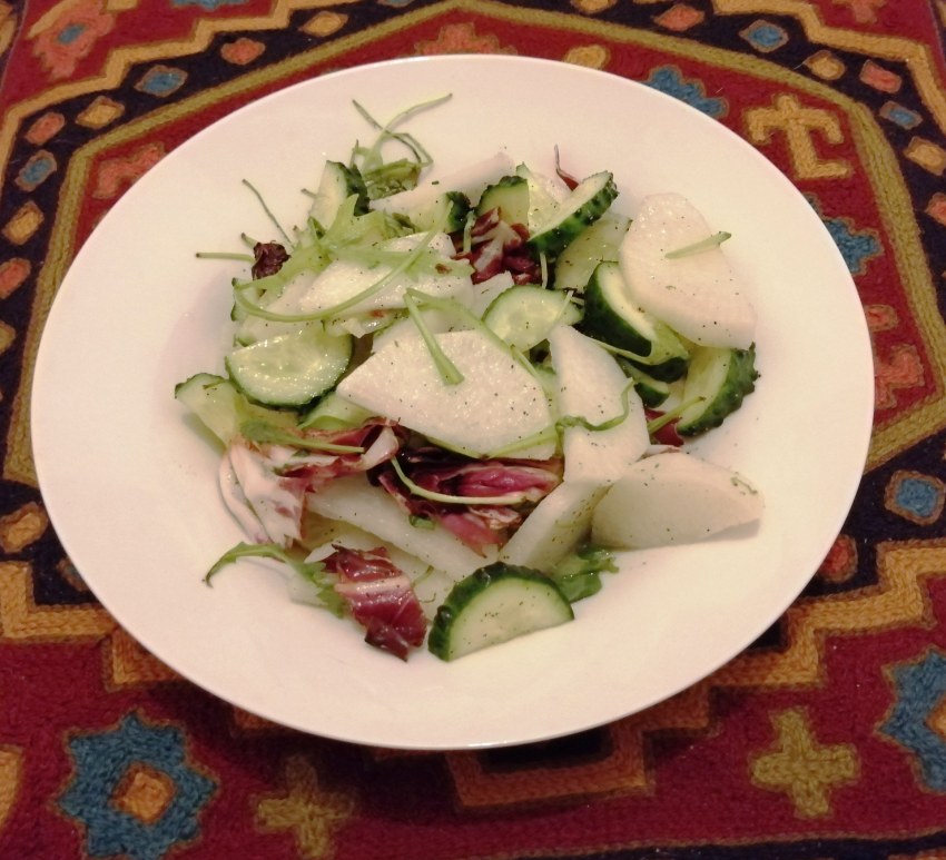 Салат с грецкими орешками