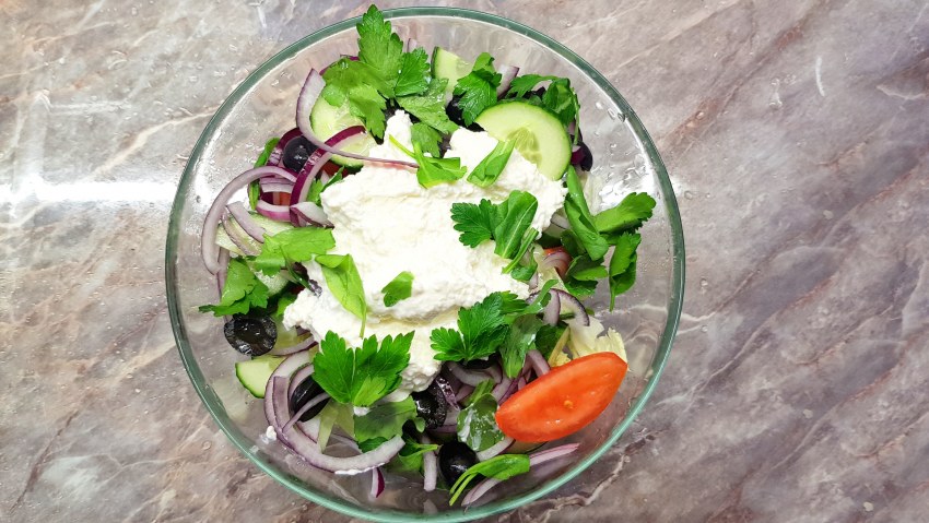 Салат из редьки и моркови