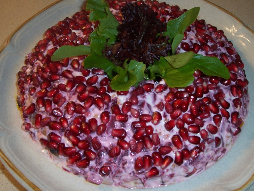 Салат с языком говяжьим и свежим огурцом