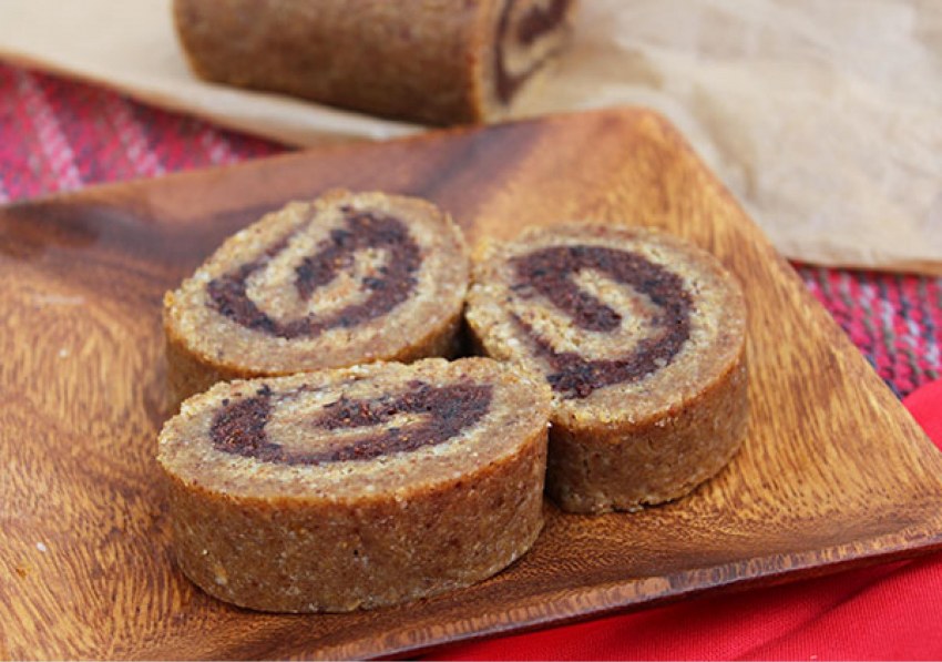 Рулетики с корицей и сахаром