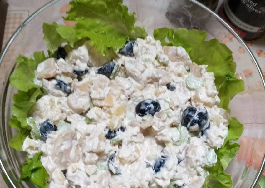 Куриный салат с сельдереем