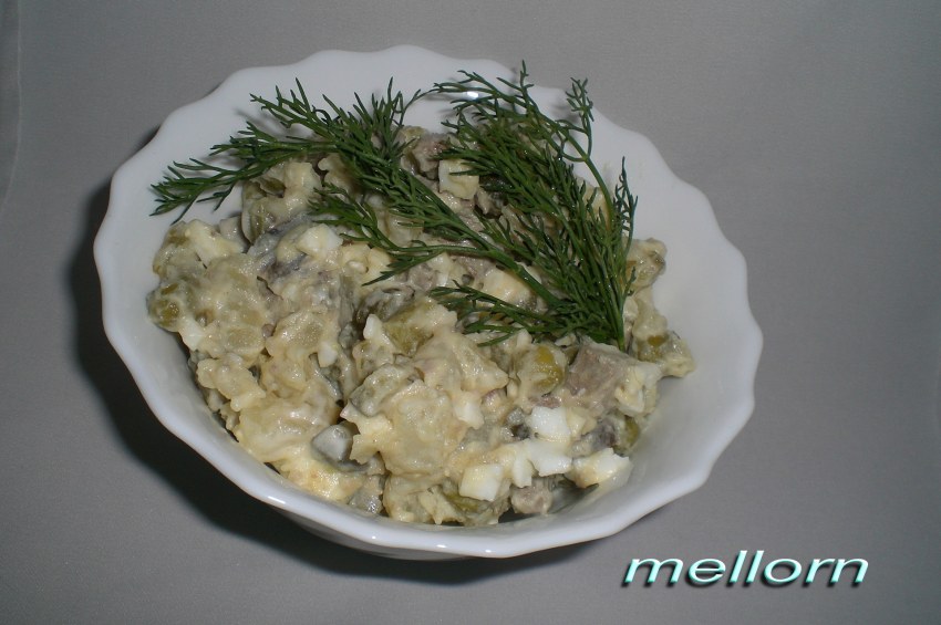 Салат с говядиной и фасолью