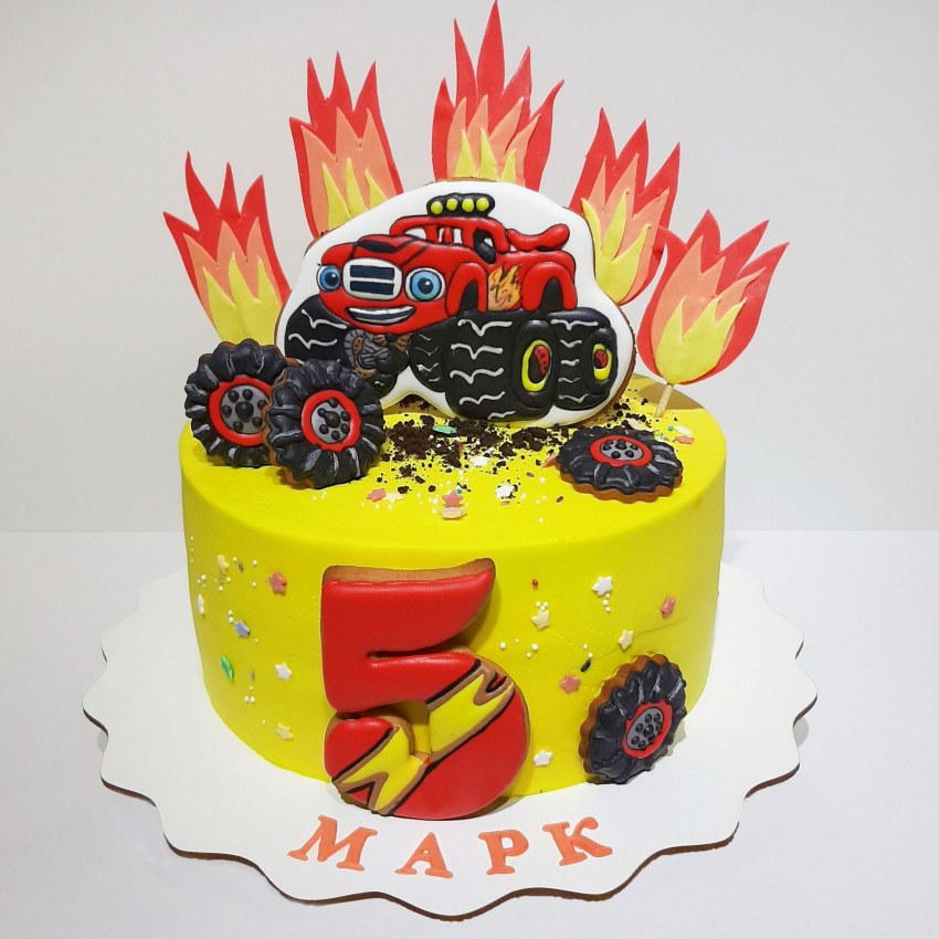 Муссовый торт молния Маквин