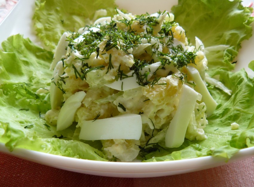 Салат картофельный с редькой
