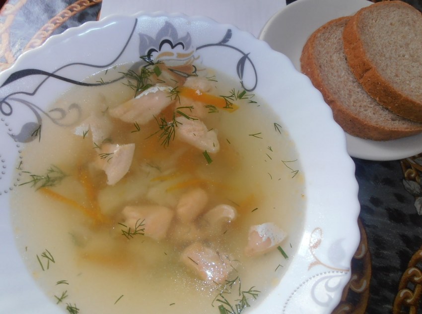 Бульон из красной рыбы