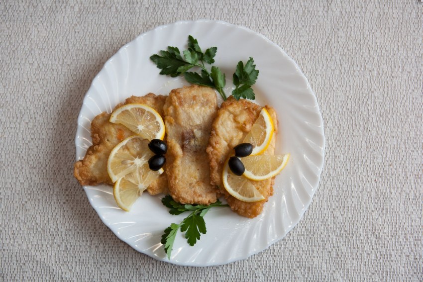 Жареный морской язык в кляре