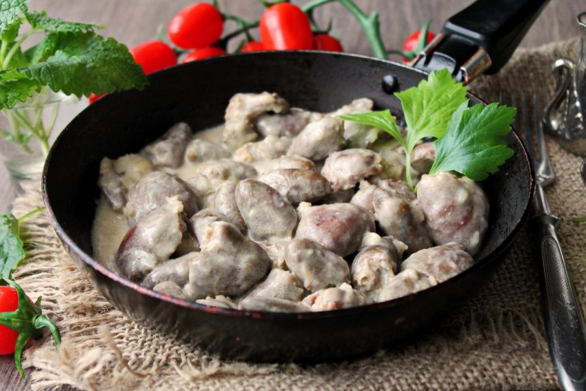 Жареное мясо с соусом