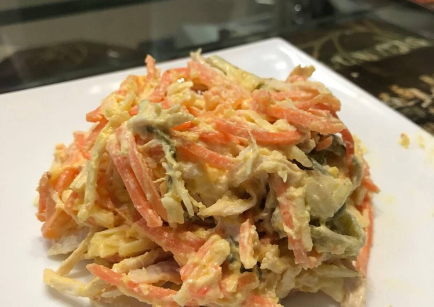 Корейская морковка с курицей