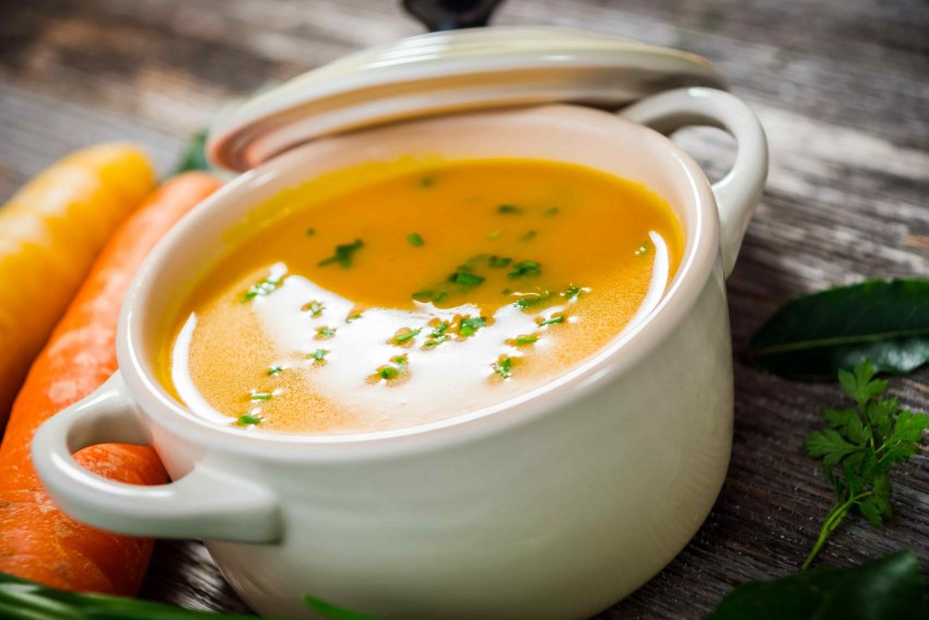 Суп с тушенкой и картошкой