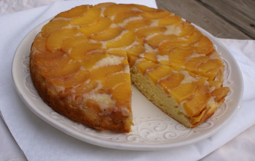 Запеканка с персиками консервированными