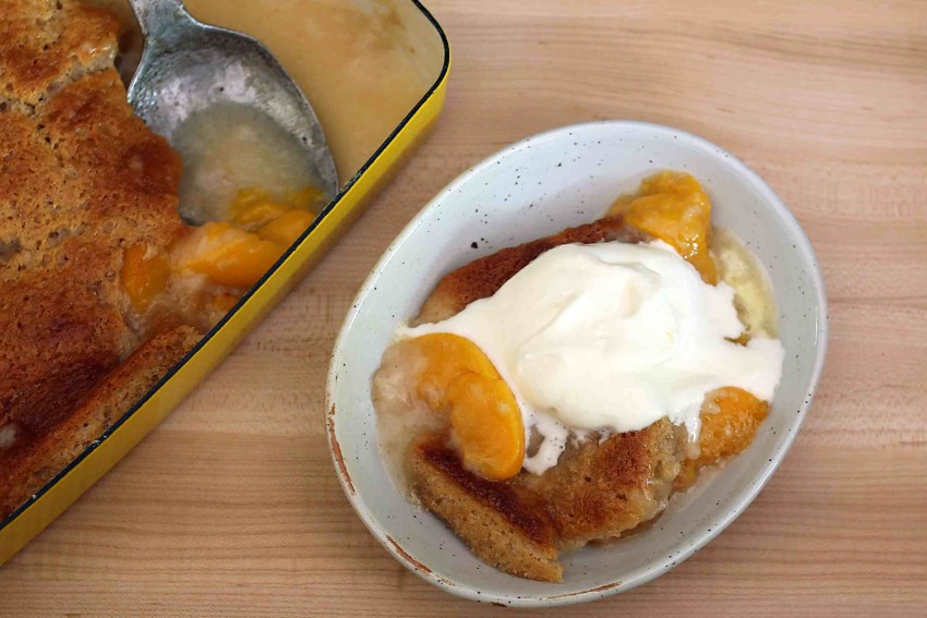 Пирог на рисовой муке с персиками