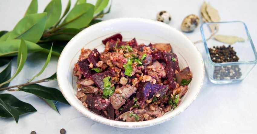 Токио Сити салат с куриной печенью