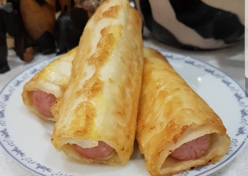 Сосиски в лаваше с сыром