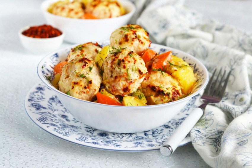 Chicken balls in Sauce