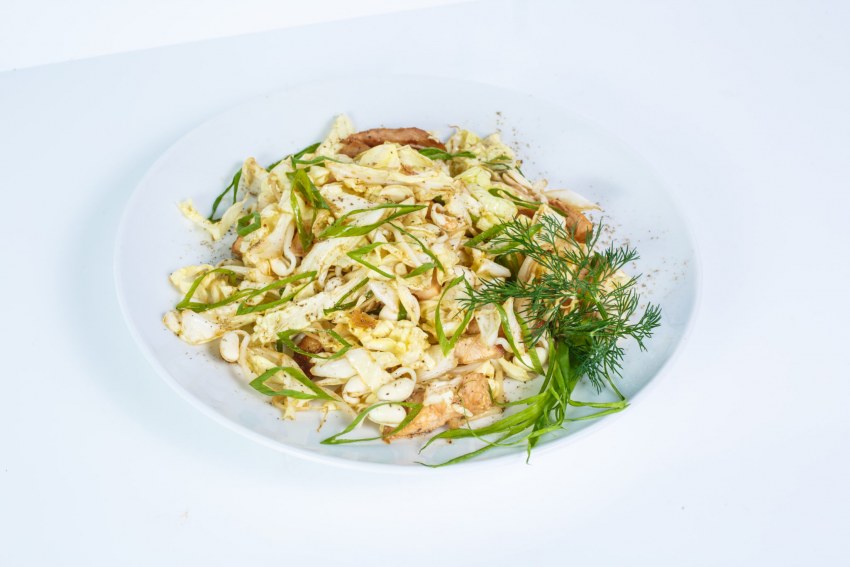 Проростки сои тушеные с листовым тофу китайская кухня
