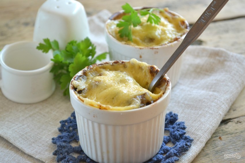 Жульен с шампиньонами