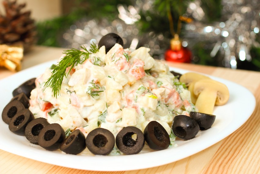 Салат Летучий голландец с кальмарами
