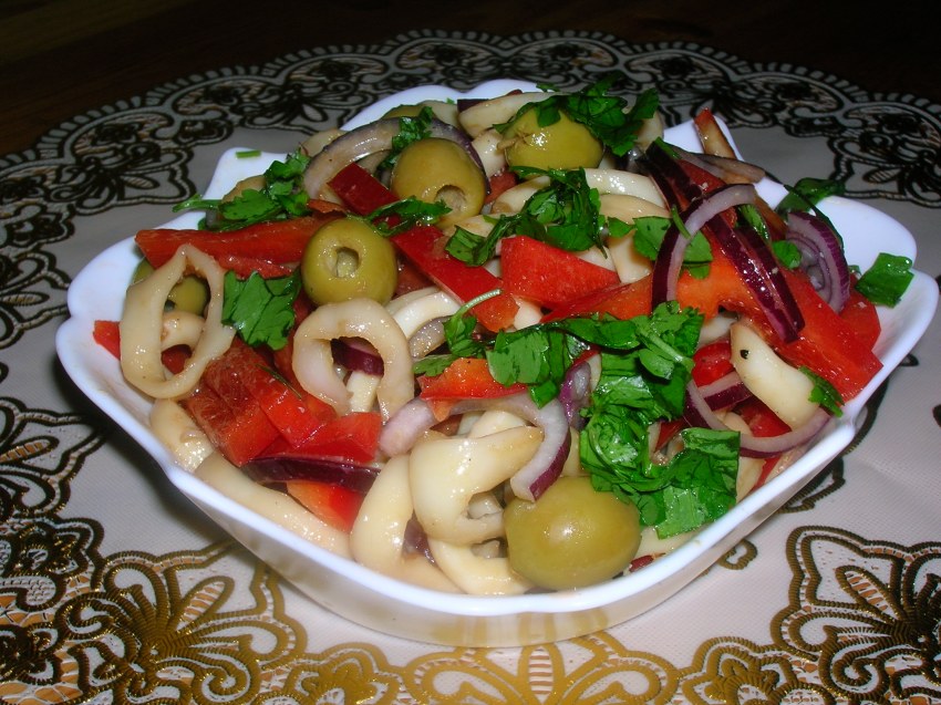 Салат из кальмаров постный