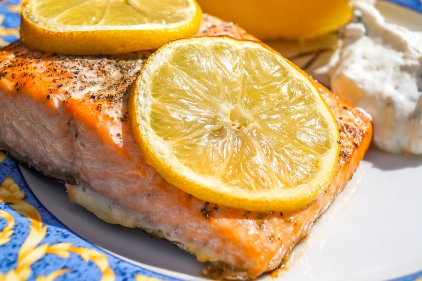 Форель с овощами