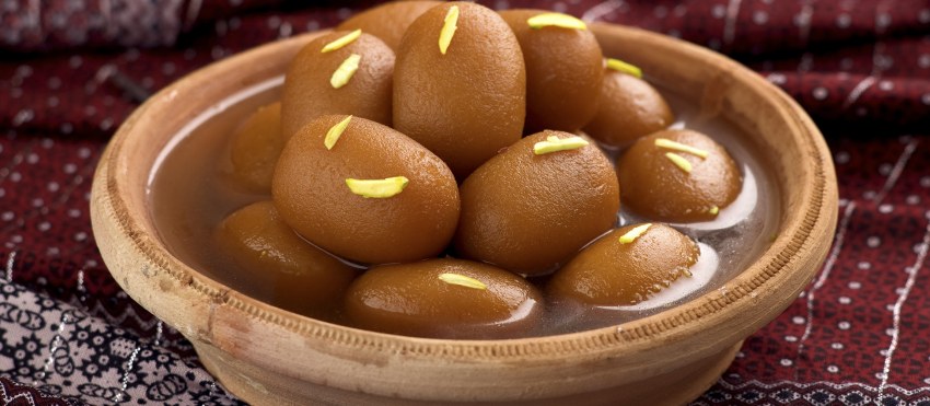 Indian Aachi Gulab Jamun