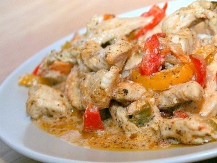 Фрикасе куриное с овощами