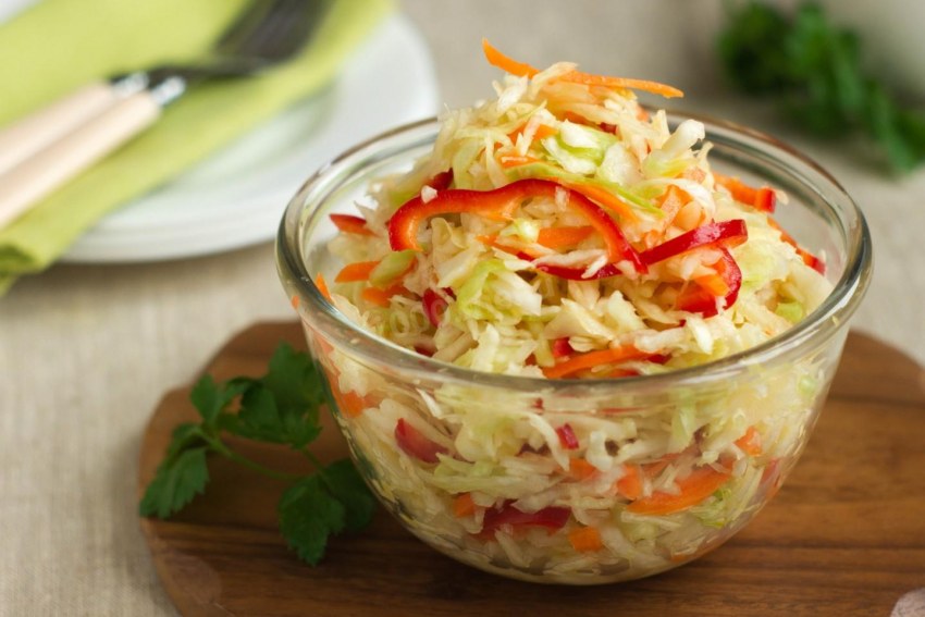 Салат с капустой и морковью