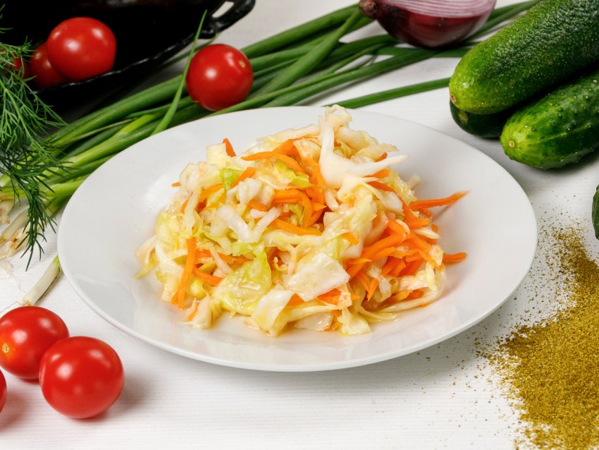 Витаминный (капуста, перец, огурец, морковь) 100г - 35р