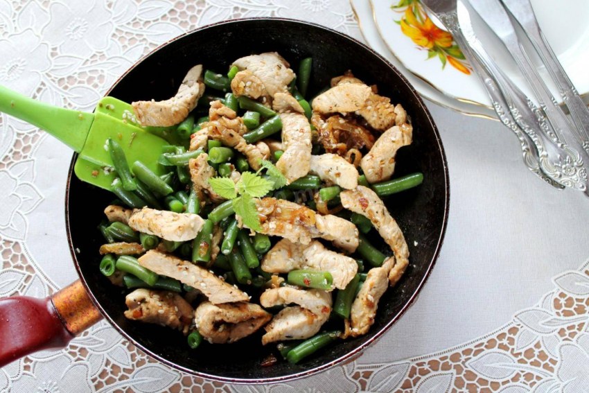 Блюда из фасоли стручковой с мясом с овощами