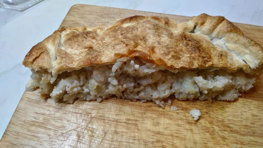 Мурманский пирог с палтусом и треской