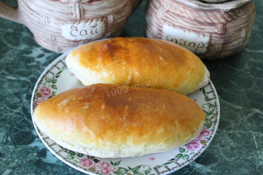Пирожки с яйцом и луком