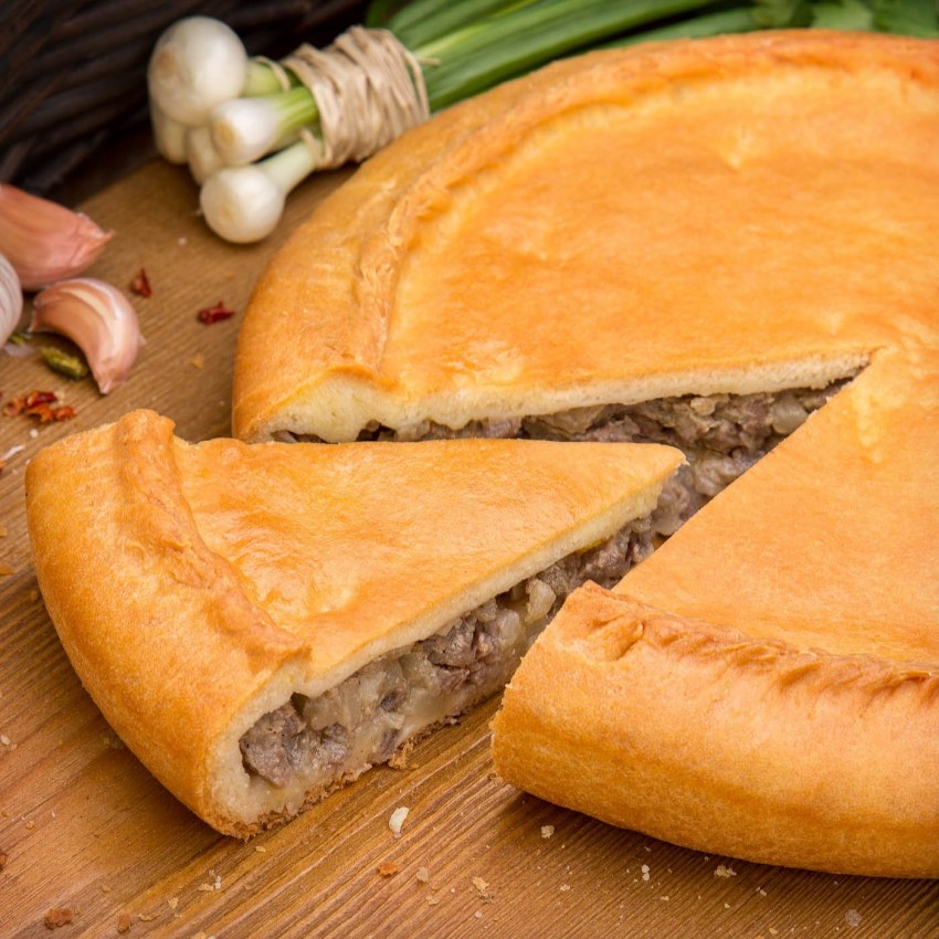Пирог с мясом и картошкой